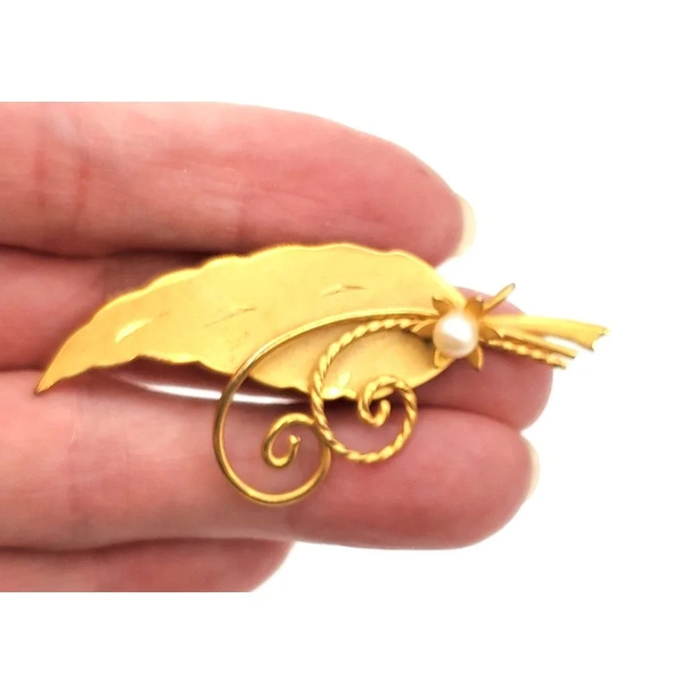 Vtg Gold Filled 1/20 12k Leaf w Pearl Brooch Ekelund